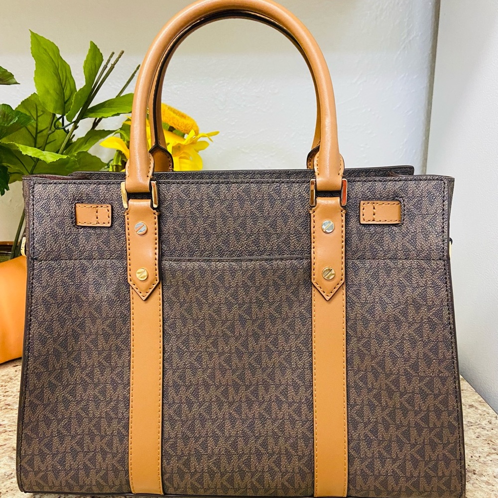 Michael KORS Nouveau Hamilton Stripe Large Satchel - Picture 3 of 10